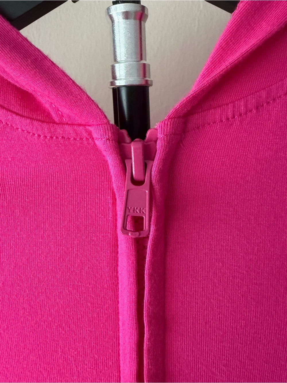 I.AM.GIA Blare Hoodie in Hot Pink Size XS - Picture 9 of 12